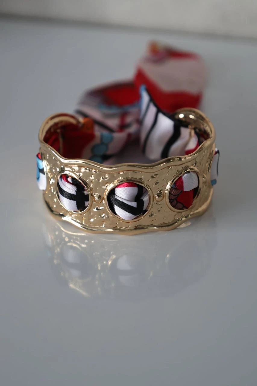 Pulsera dorada con pañuelo rojo 2842 a 9.99€ – photo 4